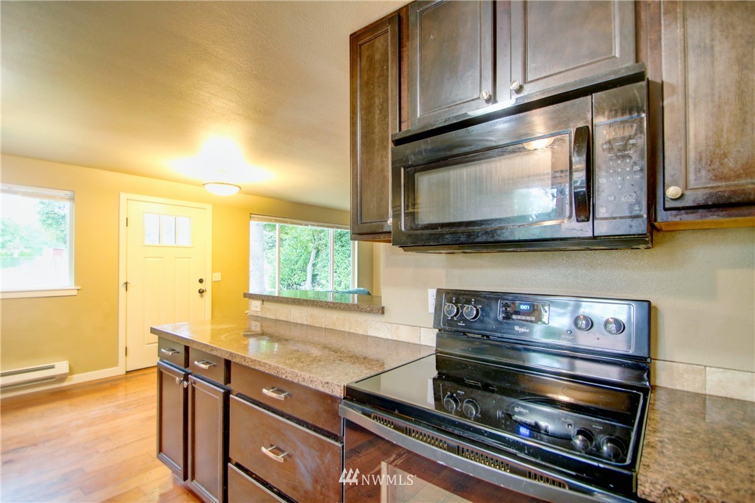 313 F & S Grade Road Sedro-Woolley, WA 98284 - Photo 9 of 28 Gallery Image 9