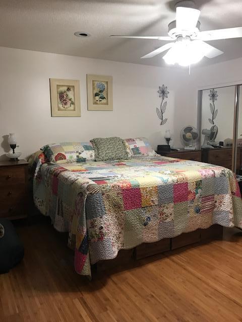 2245 Bacom Point Road Pahokee, FL 33476 - Photo 8 of 24 Back Lot Home Master Bedroom