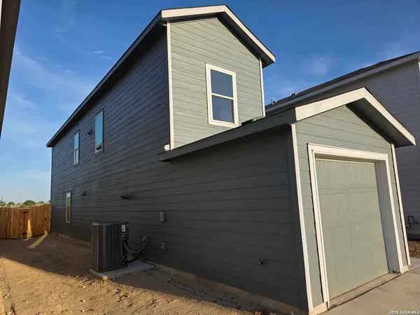 $1,650 | 6530 Dali Bend, San Antonio, TX 78263
