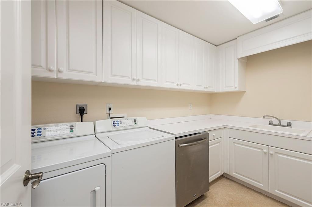 285 Grande Way, Unit 1606 Naples, FL 34110 - Photo 16 of 30