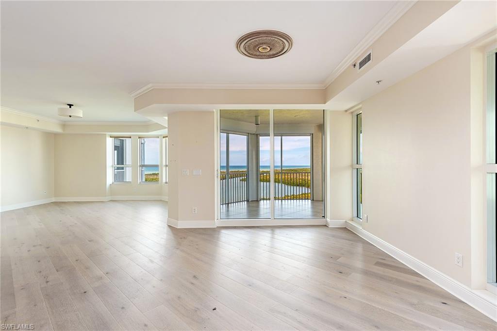 285 Grande Way, Unit 1606 Naples, FL 34110 - Photo 3 of 30