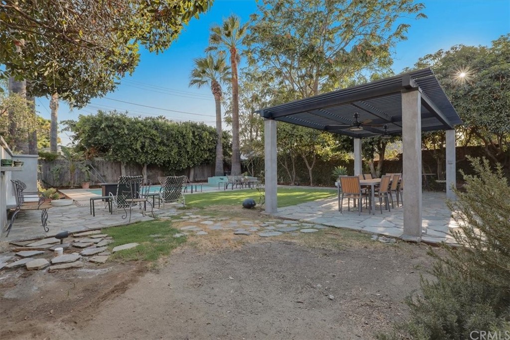 13040 Delano Street Van Nuys, CA 91401 - Photo 39 of 64 a view of a park with slide