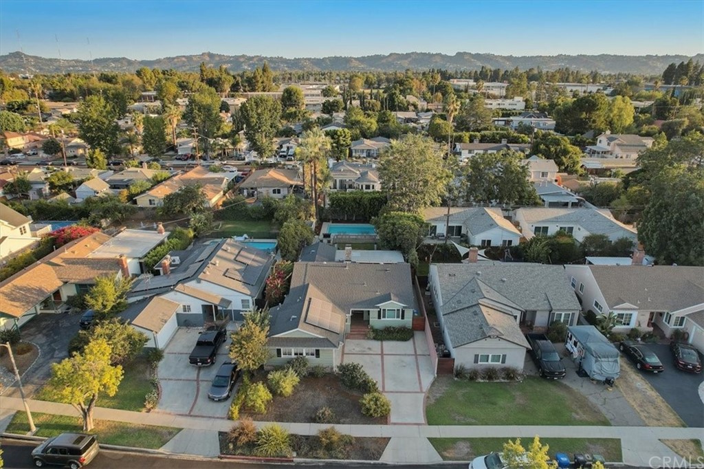 13040 Delano Street Van Nuys, CA 91401 - Photo 60 of 64 an aerial view of a city