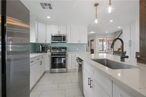 $389,900 | 3608 Cleveland Place, Metairie, LA 70003