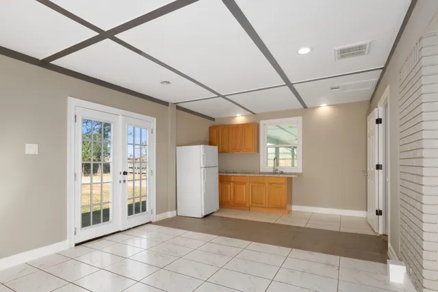 a view of a storage & utility room