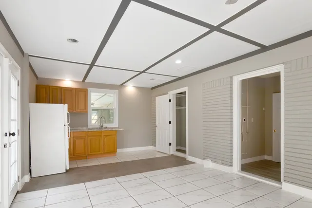 a view of a storage & utility room