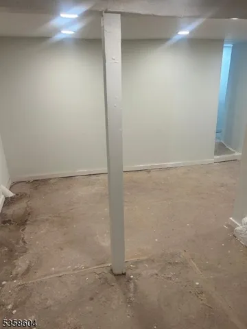 $2,450 | 10 Mary Street, Paterson, NJ 07503