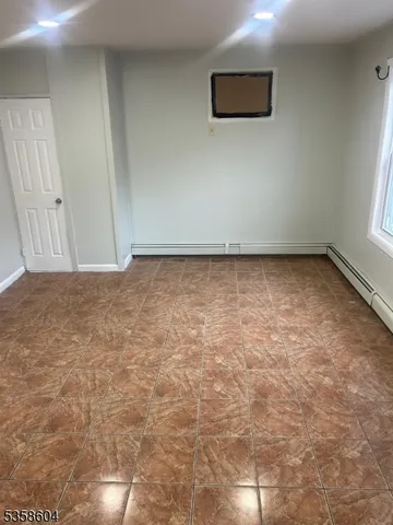 $2,450 | 10 Mary Street, Paterson, NJ 07503