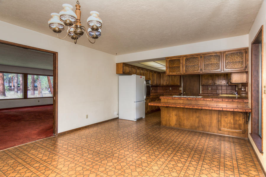 60830 Diamond Road Bend, OR 97702 - Photo 6 of 23 8