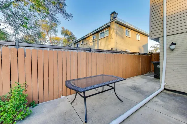 $359,000 | 9454 Potter Road, Des Plaines, IL 60016