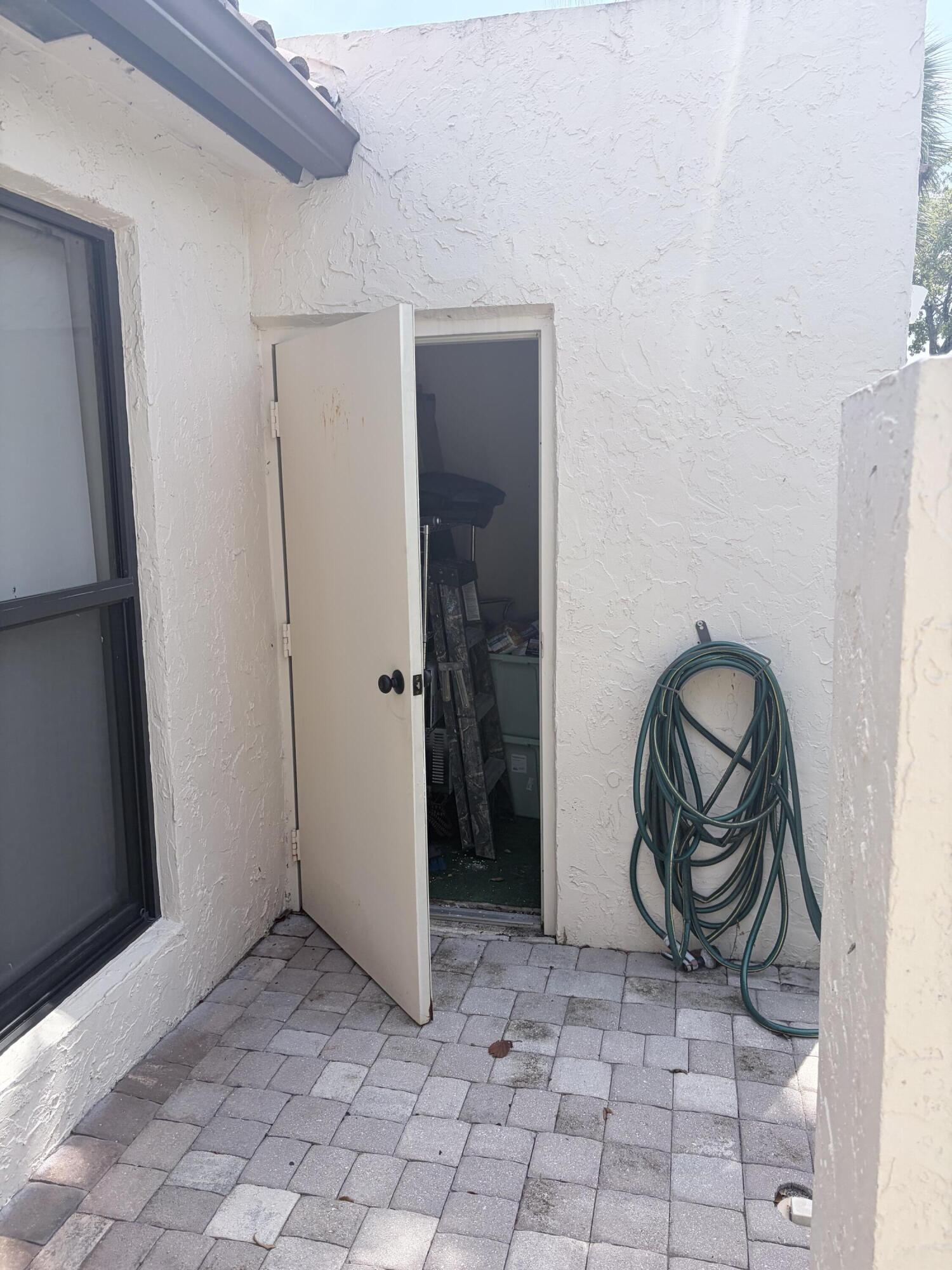 3072 Inglewood Terrace Boca Raton, FL 33431 - Photo 3 of 21 IMG_1067
