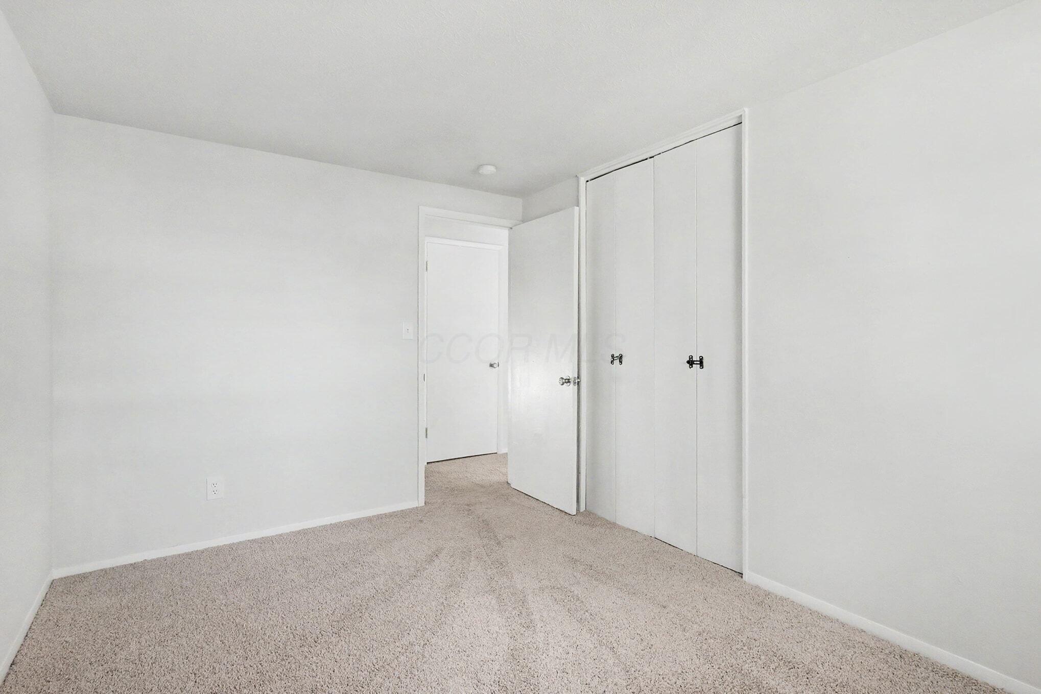 3859 Briggs Road Columbus, OH 43228 - Photo 10 of 17 photo_10