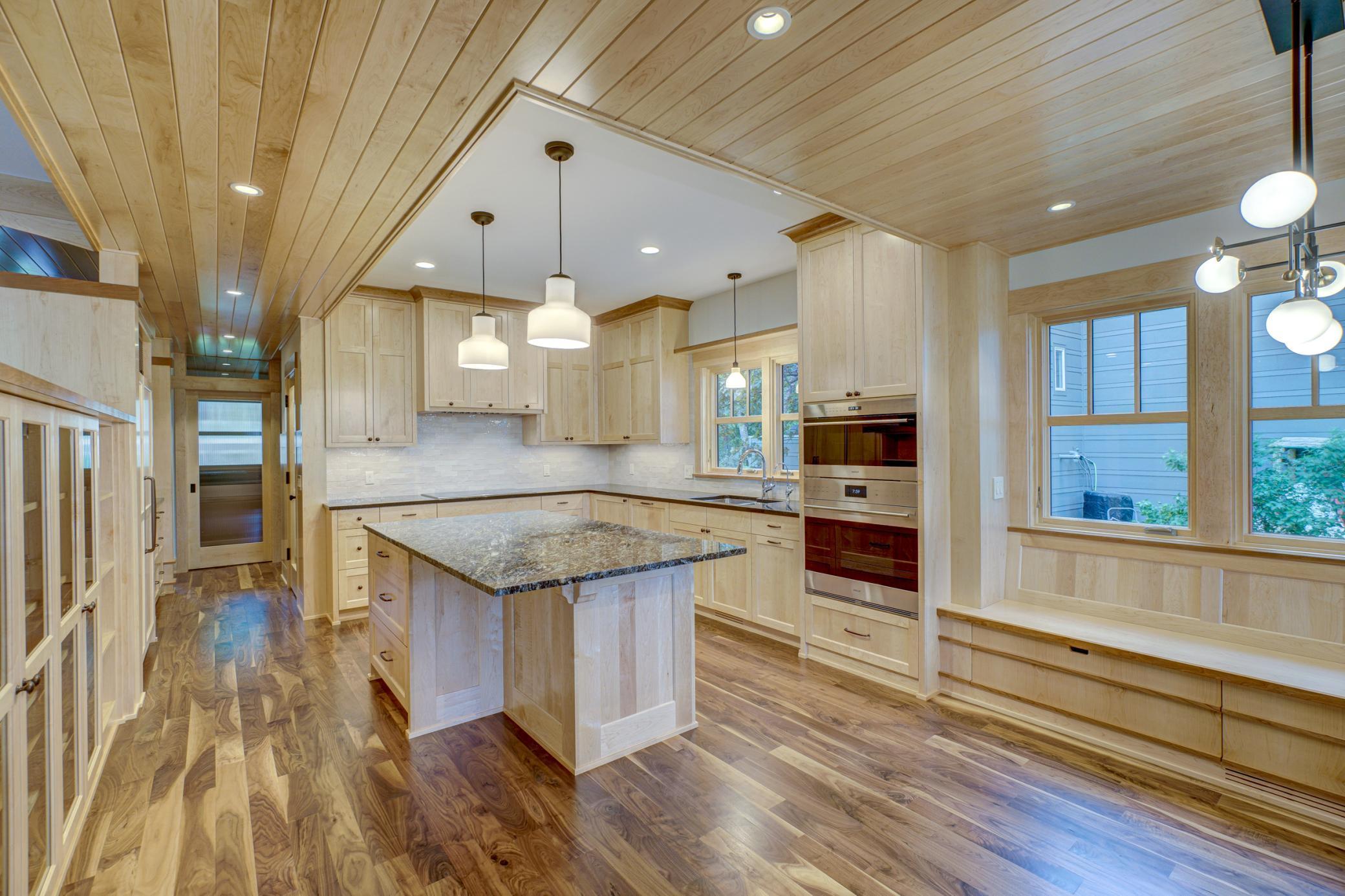 5405 Carlson Road Shoreview, MN 55126 - Photo 7 of 10