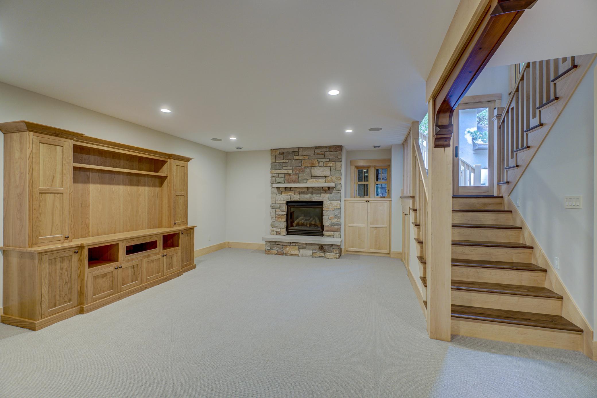5405 Carlson Road Shoreview, MN 55126 - Photo 9 of 10