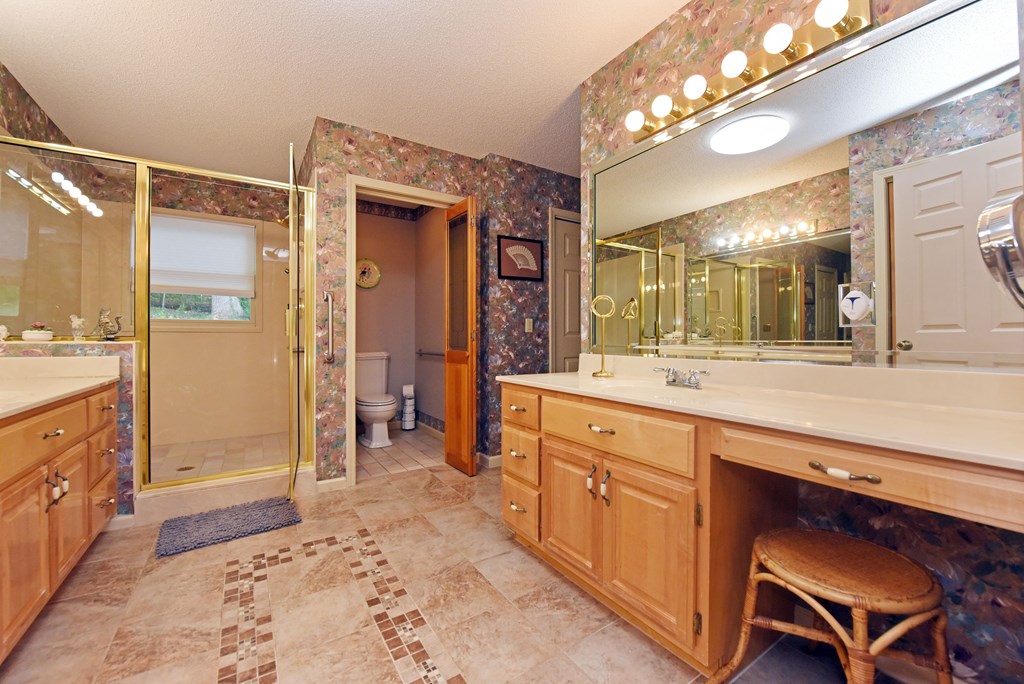 6000 Robinson Road Young Harris, GA 30582 - Photo 11 of 62 Gallery Image 11