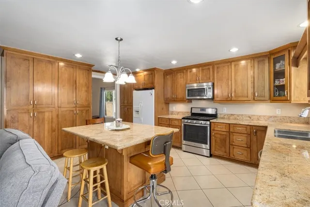 $896,999 | 1193 West 13th Street, Upland, CA 91786