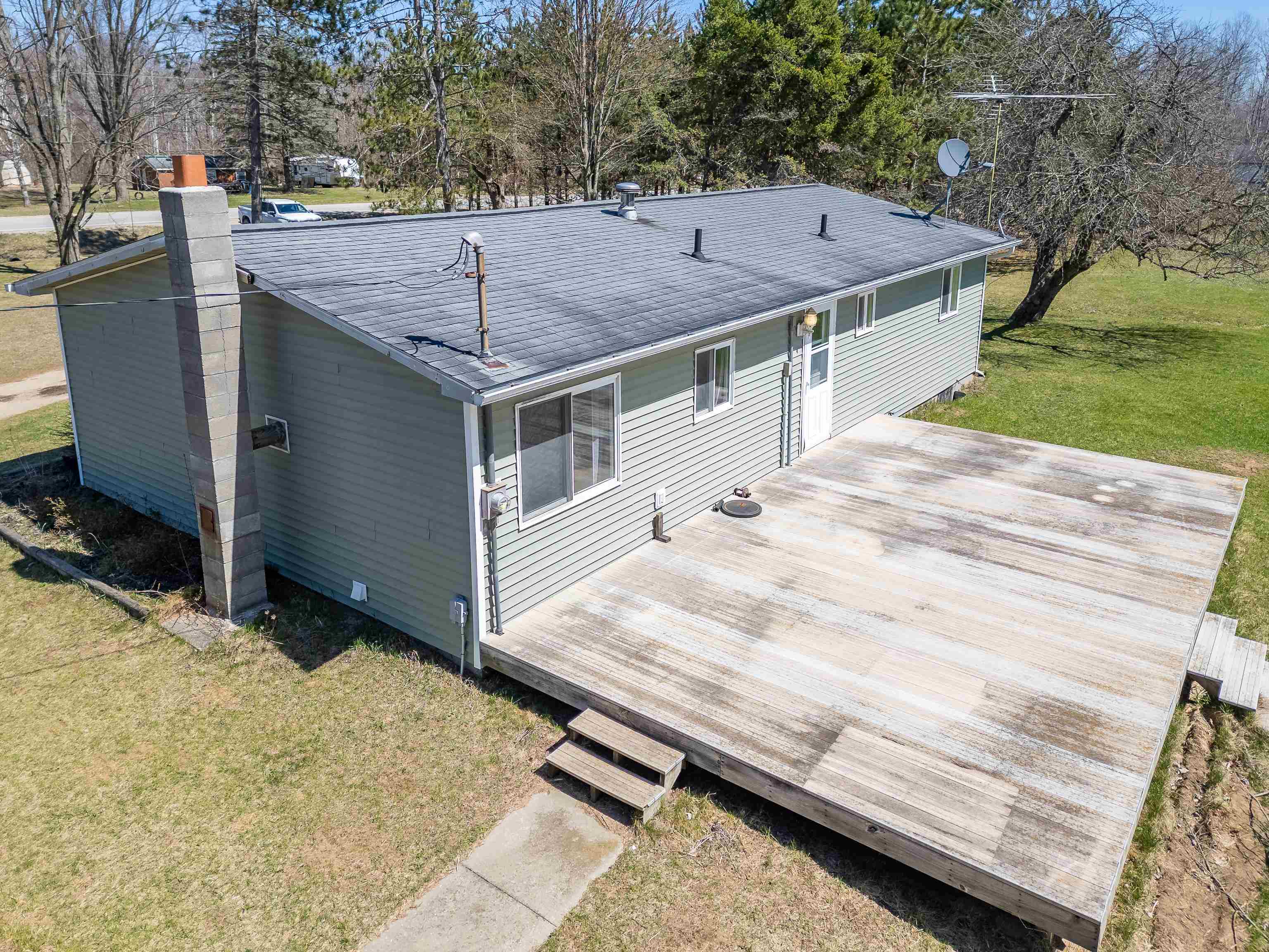 995 West Howard Road Beaverton, MI 48612 - Photo 49 of 53