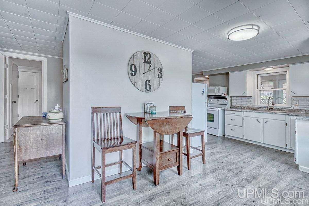 4848 Harrys Road Florence, WI 54121 - Photo 8 of 48 Gallery Image 8