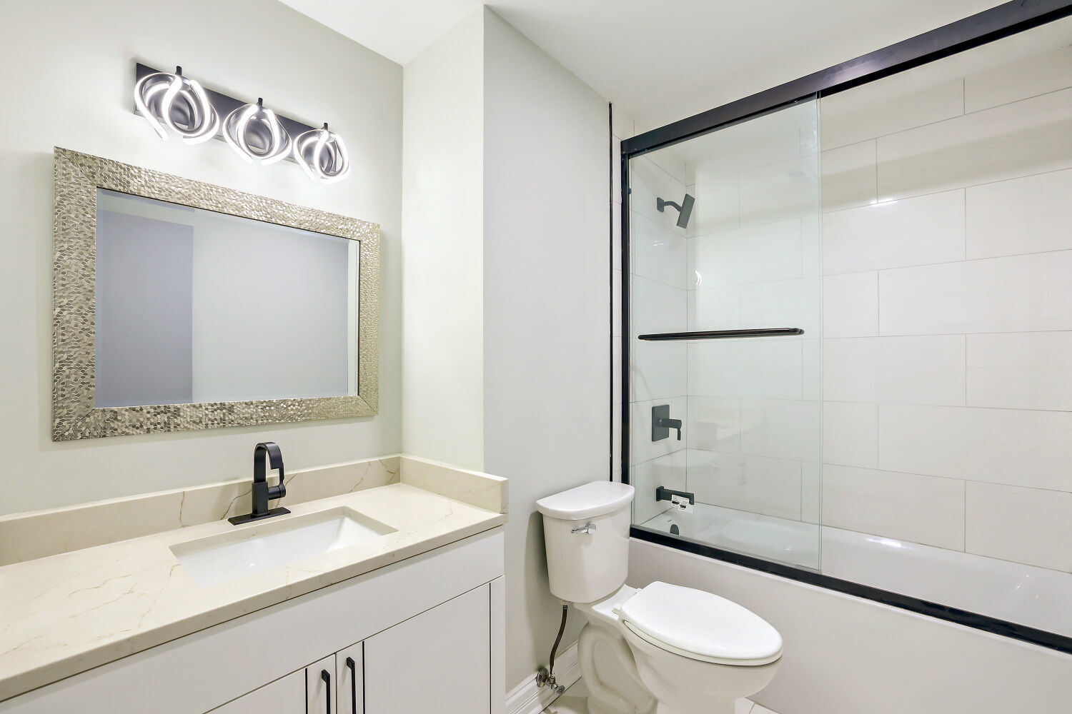 9242 Gross Point Road, Unit 107 Skokie, IL 60077 - Photo 10 of 12 Gallery Image 10