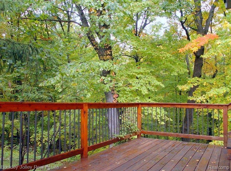 7062 Summit Ridge Brighton, MI 48116 - Photo 23 of 25 Very Peaceful.jpg