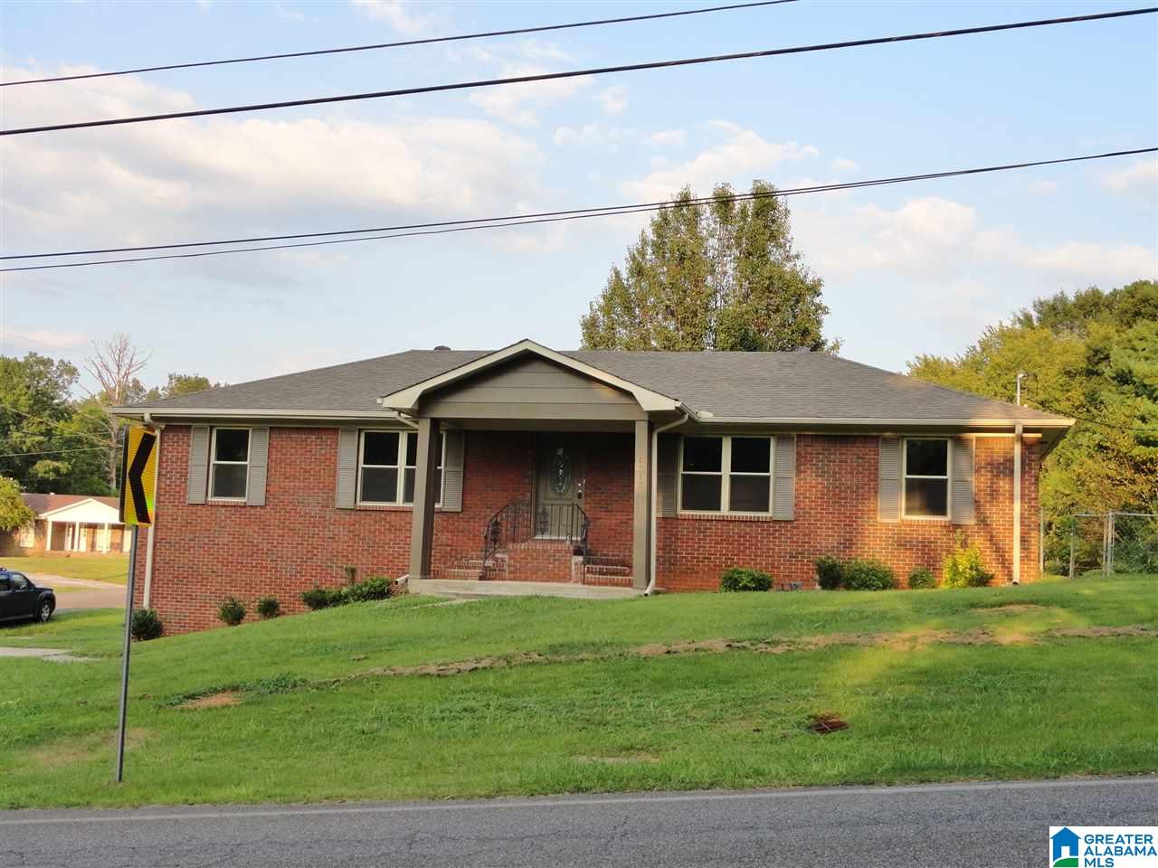 1747 Roberta Road Birmingham, AL 35214 - Photo 2 of 22