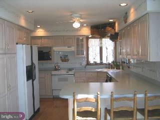 52 Klingerman Road Telford, PA 18969 - Photo 2 of 6
