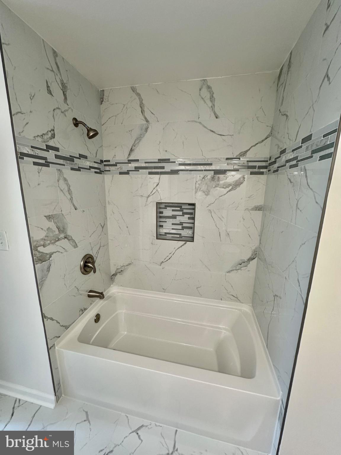 1326 Garden Circle, Unit 314 Reston, VA 20194 - Photo 10 of 18 Gallery Image 10
