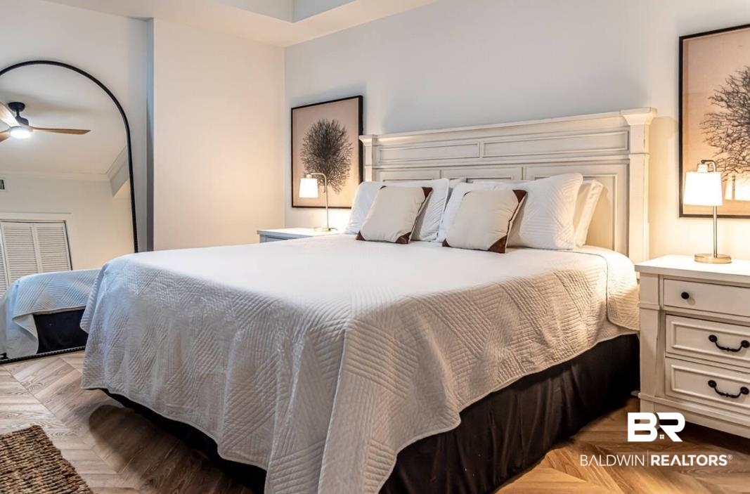 27800 Canal Road, Unit 212 Orange Beach, AL 36561 - Photo 32 of 43 Bedroom with crown molding