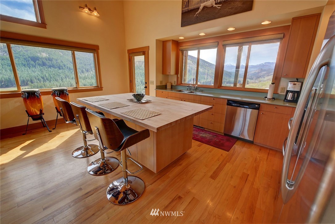 28 Glory Road Twisp, WA 98856 - Photo 11 of 25 Gallery Image 11