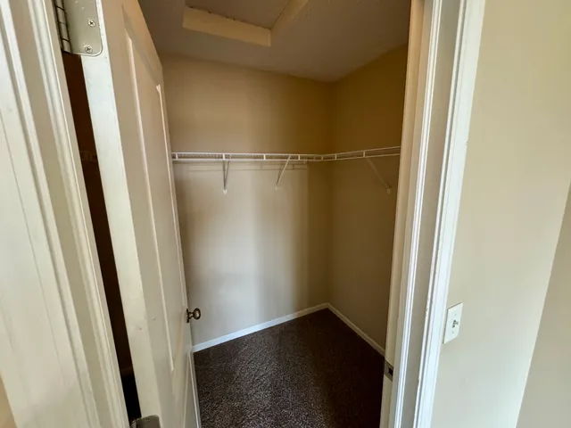 $1,700 | 651 Stonegate Drive, Unit 651, Sycamore, IL 60178