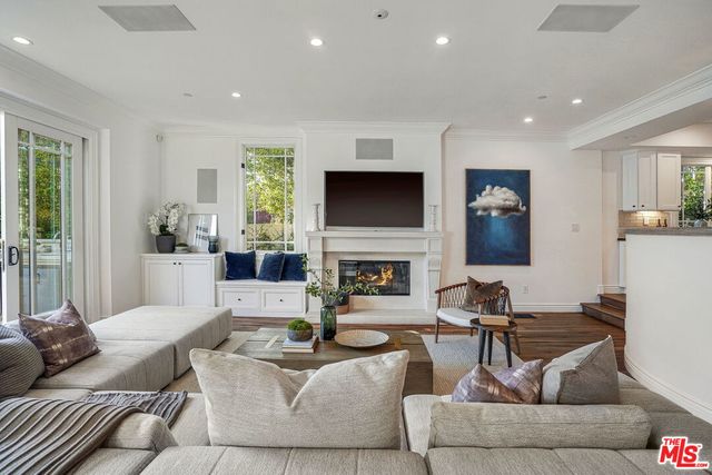 $5,277,600 | 848 25th Street, Santa Monica, CA 90403
