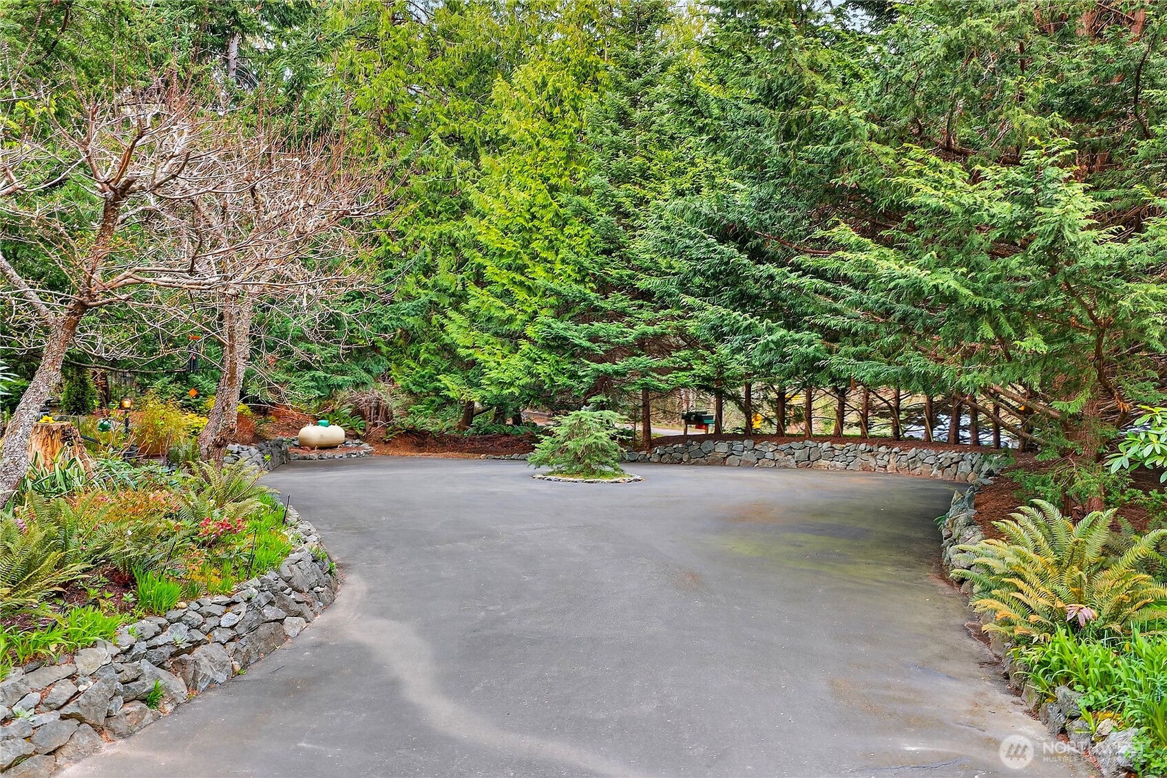 4141 Edith Point Road Anacortes, WA 98221 - Photo 13 of 40