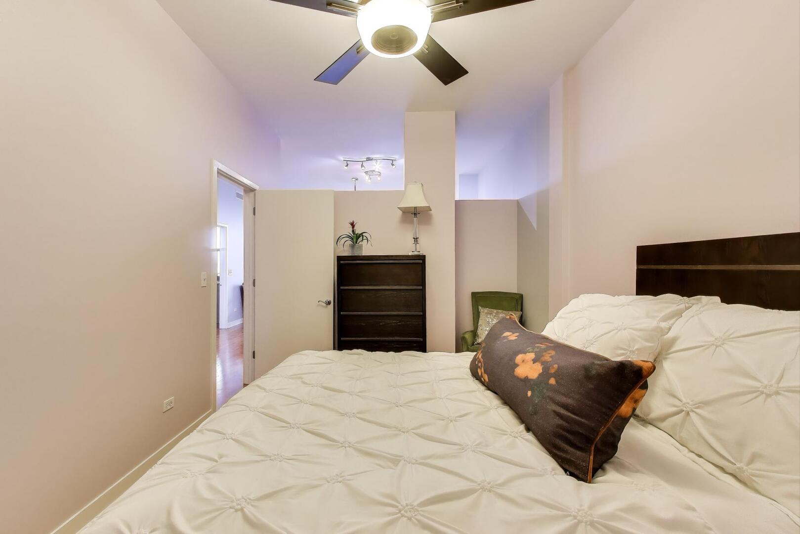 3140 North Sheffield Avenue, Unit 504 Chicago, IL 60657 - Photo 13 of 18