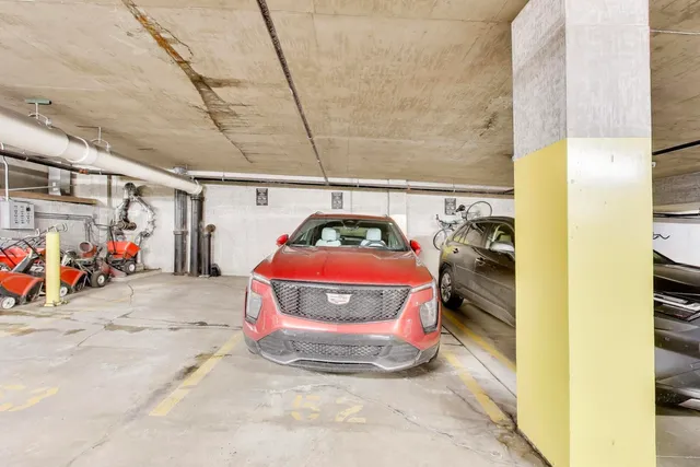 $625,000 | 3140 North Sheffield Avenue, Unit 504, Chicago, IL 60657