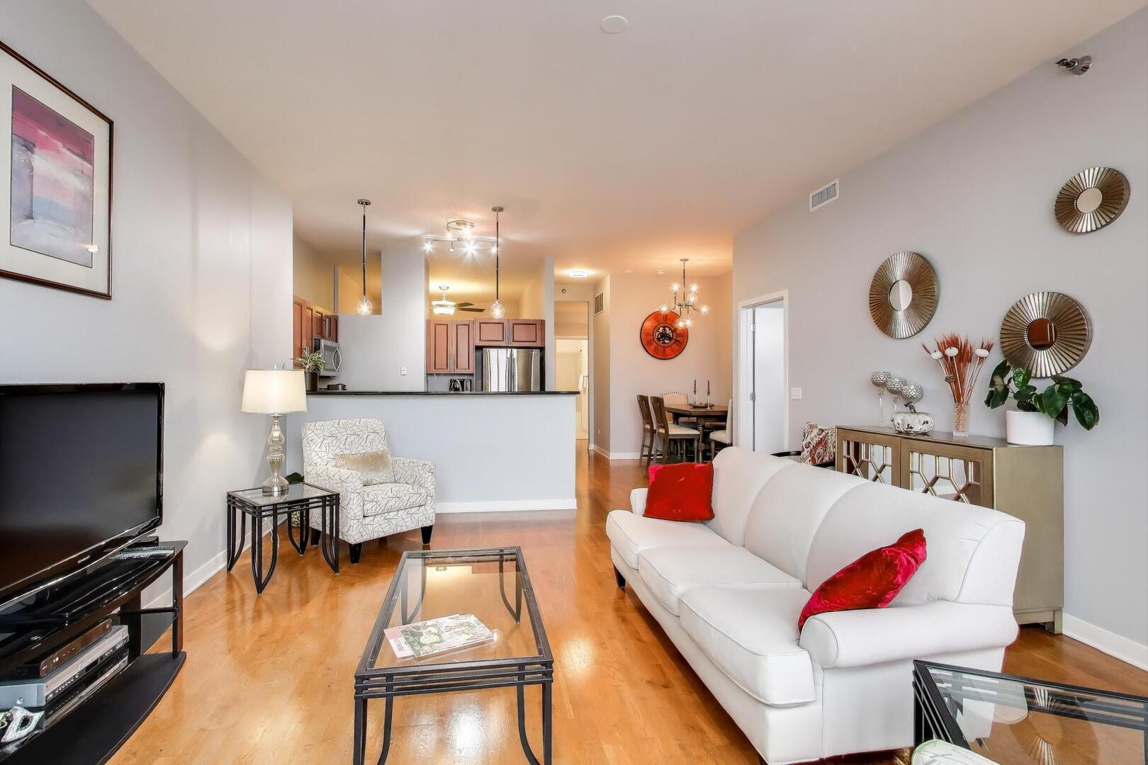 3140 North Sheffield Avenue, Unit 504 Chicago, IL 60657 - Photo 4 of 18