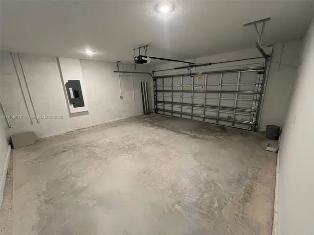 $3,100 | 6315 Windwood Way, Port St. Lucie, FL 34987