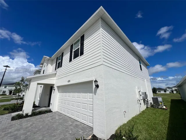 $3,100 | 6315 Windwood Way, Port St. Lucie, FL 34987