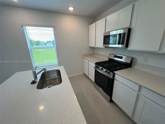 $3,100 | 6315 Windwood Way, Port St. Lucie, FL 34987