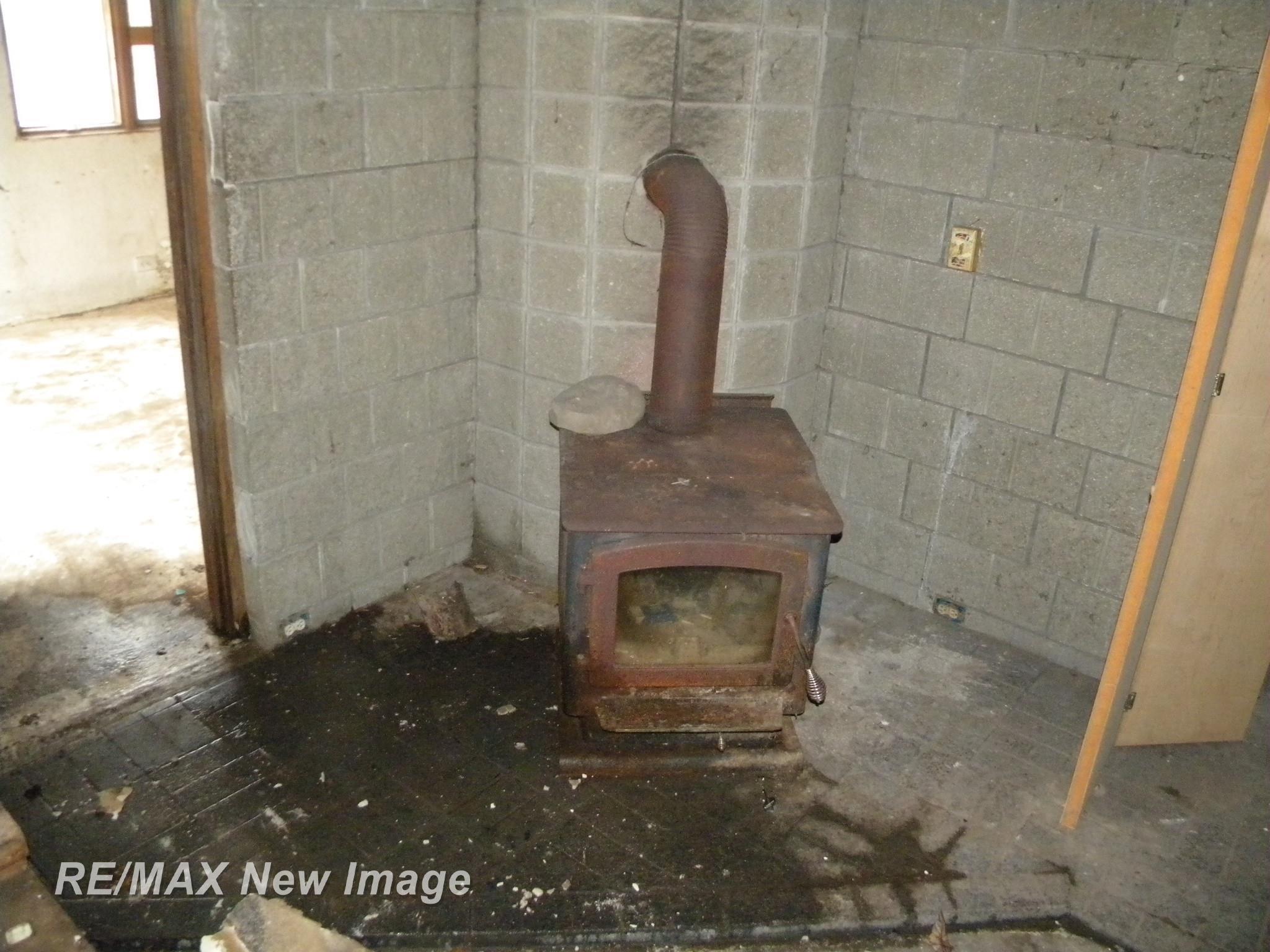 6925 North Swede Road Rhodes, MI 48652 - Photo 11 of 18 Gallery Image 11