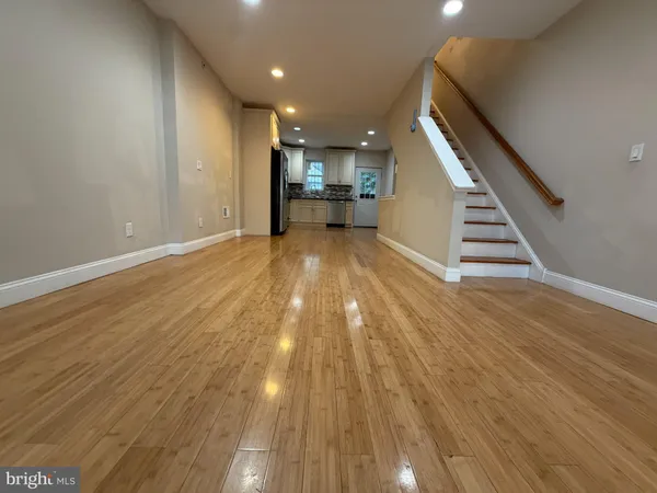 $2,500 | 2608 East Thompson Street, Philadelphia, PA 19125