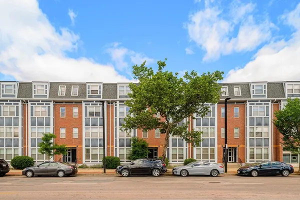 $630,305 | 955 Tremont Street, Unit 1, Boston, MA 02120