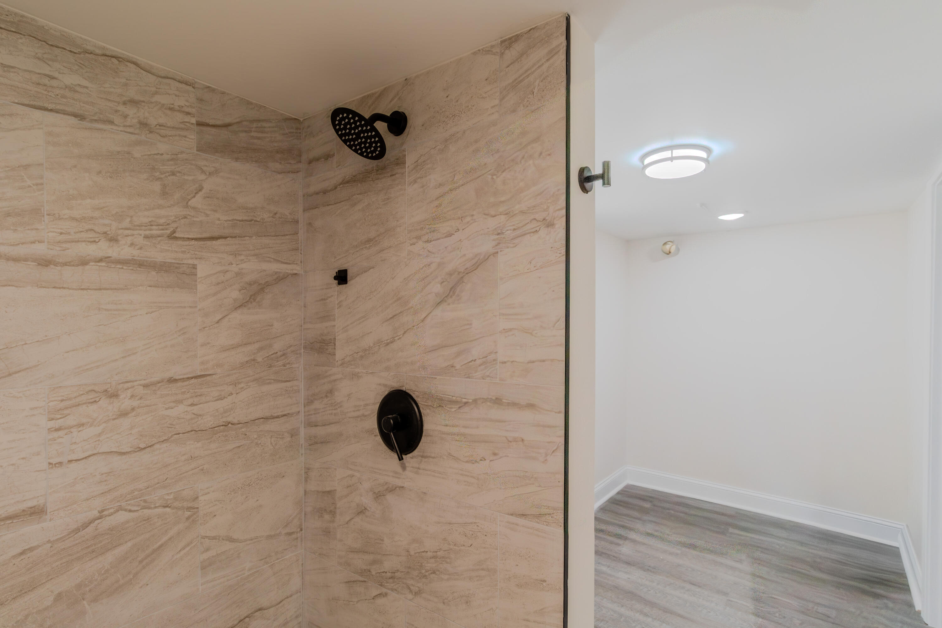 3678 Jackson Street Gary, IN 46408 - Photo 20 of 27 a bathroom with a shower