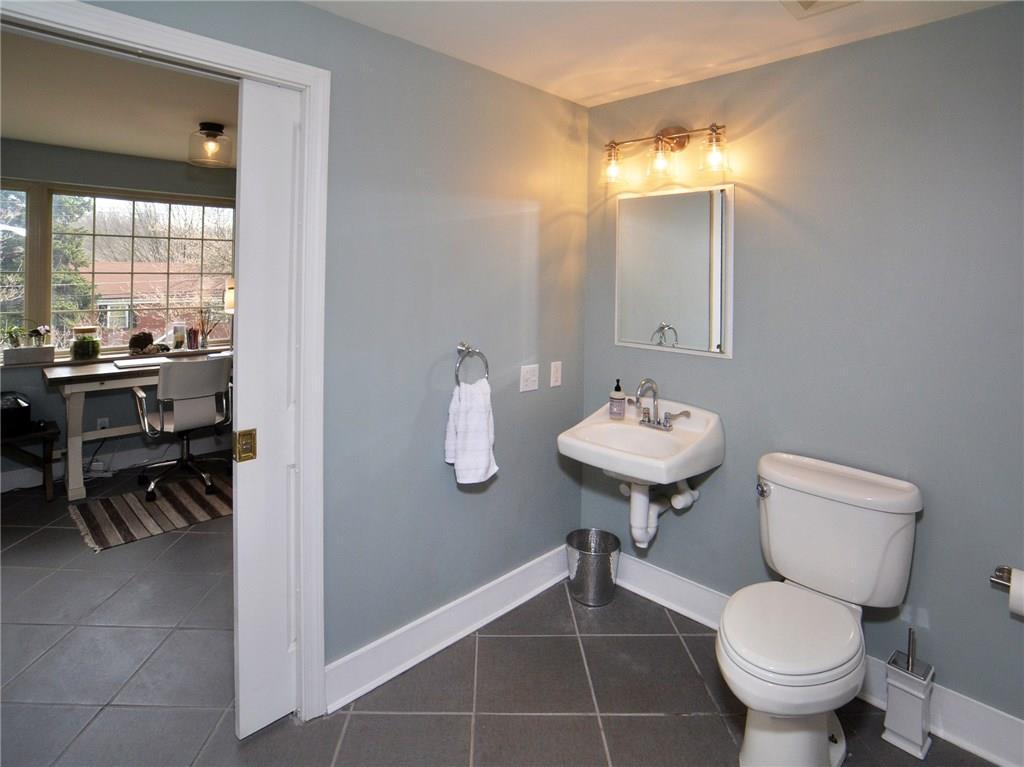 620 Cascade Road Forest Hills, PA 15221 - Photo 15 of 25 Gallery Image 15