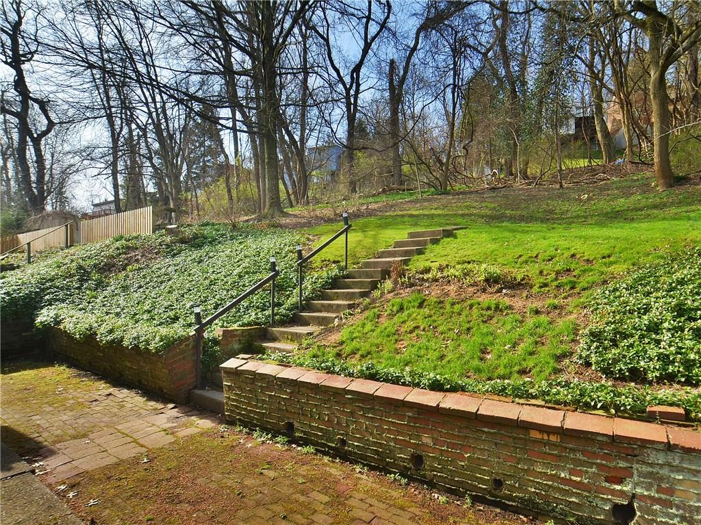 620 Cascade Road Forest Hills, PA 15221 - Photo 24 of 25 Gallery Image 24