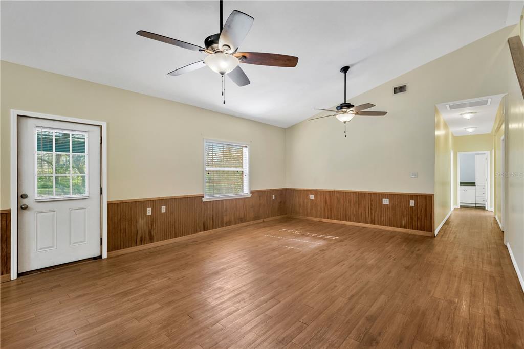 2804 Holloway Road Plant City, FL 33567 - Photo 11 of 46