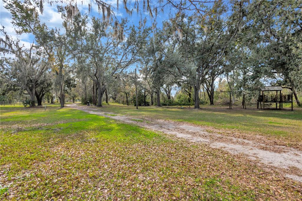 2804 Holloway Road Plant City, FL 33567 - Photo 31 of 46