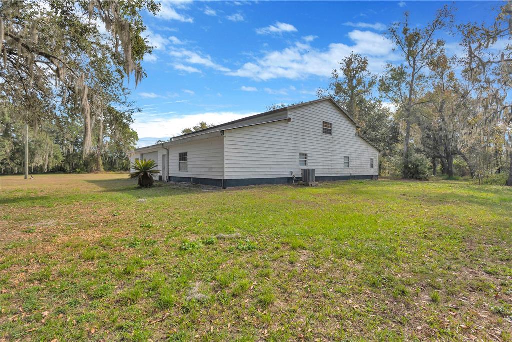 2804 Holloway Road Plant City, FL 33567 - Photo 35 of 46