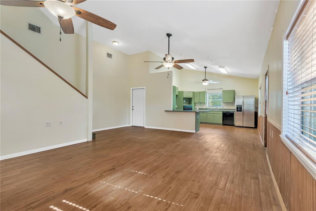 2804 Holloway Road Plant City, FL 33567 - Photo 9 of 46