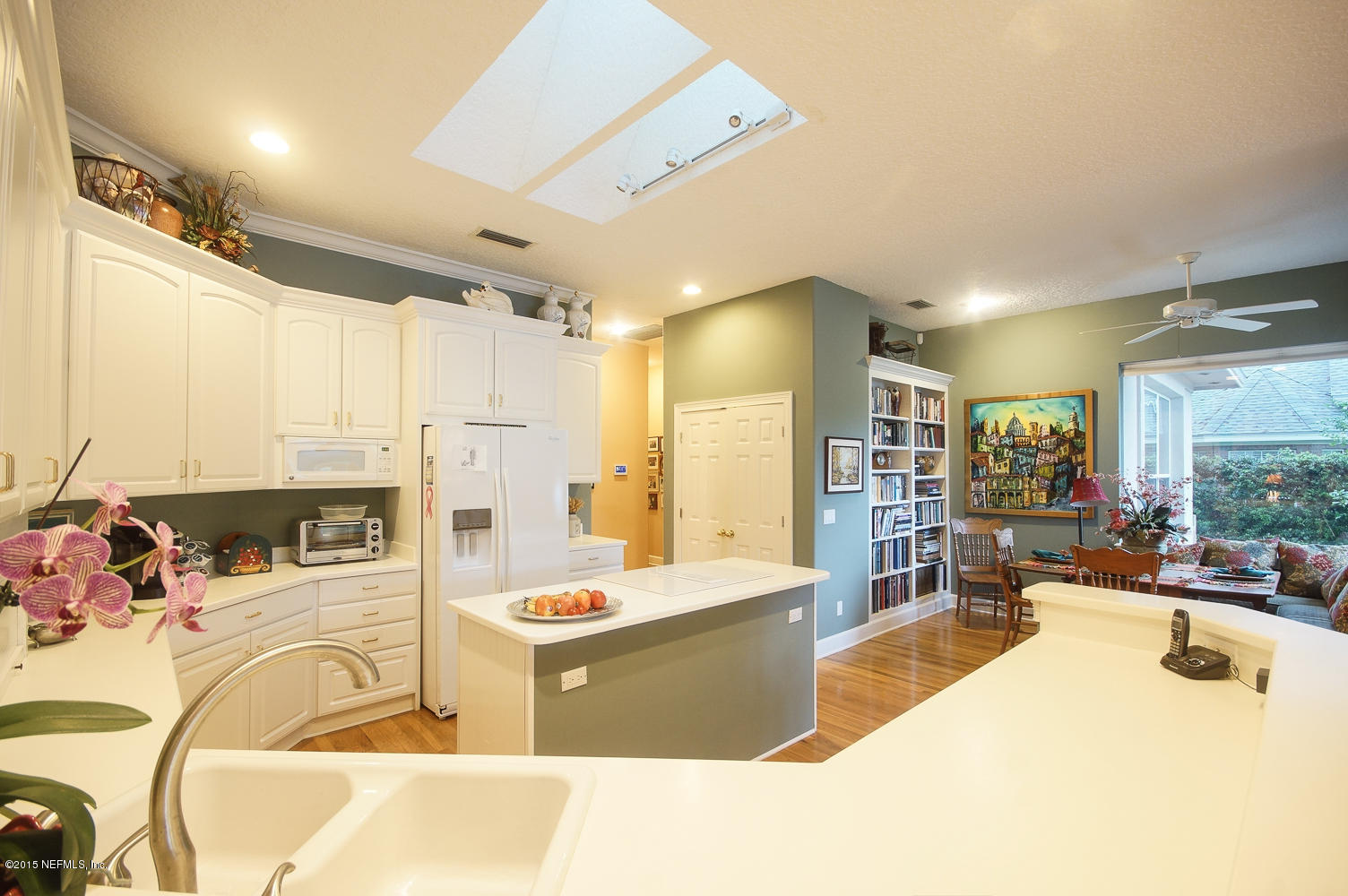 829 Queens Harbor Boulevard Jacksonville, FL 32225 - Photo 17 of 42 a large room with a large window and furniture