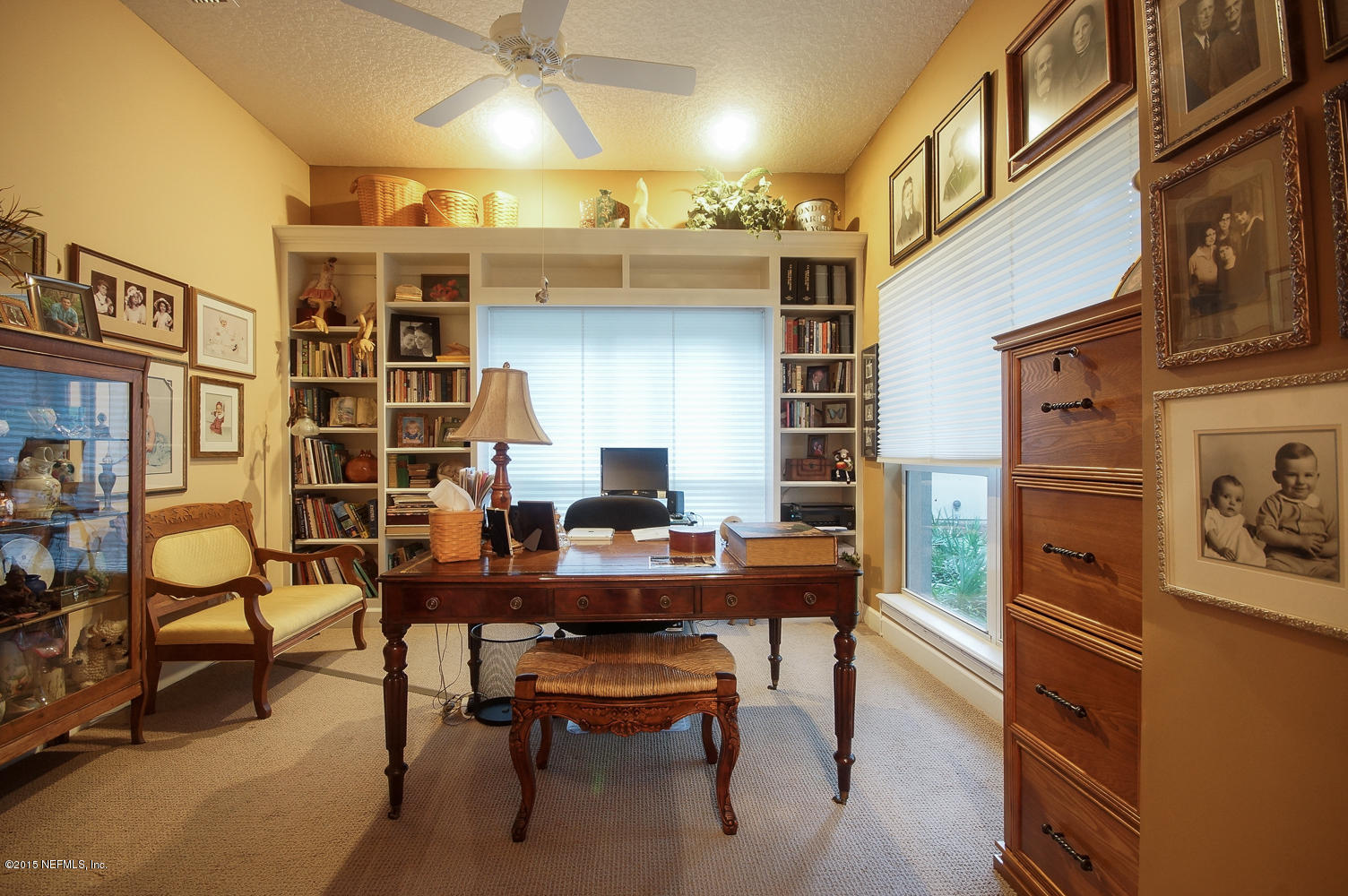 829 Queens Harbor Boulevard Jacksonville, FL 32225 - Photo 22 of 42 a workspace with furniture